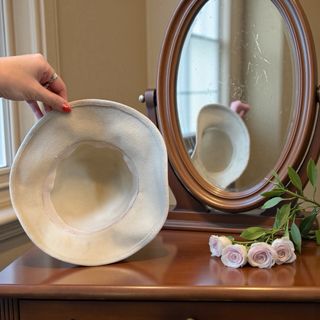 Cappello antico cloche anni '30 feltro panna