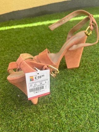 Sandalia tacón ancho Zara rosado sin estrenar