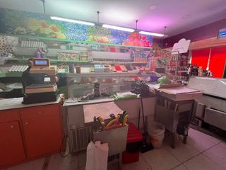 Cámara frigorífica industrial estanterias y nevera