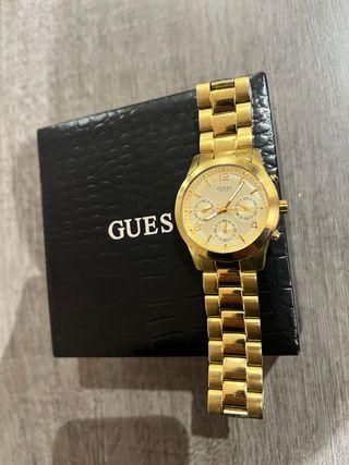 Reloj Guess Dorado Caja Cronógrafo