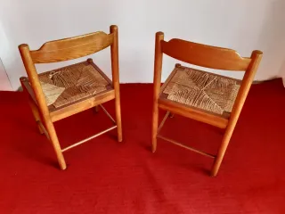 Sedie di legno impagliate