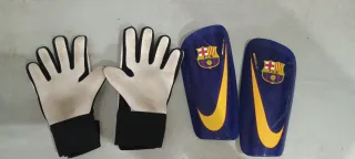 Guantes y espinilleras FC Barcelona