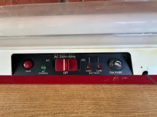 Lámpara Philips Bazooka Roja