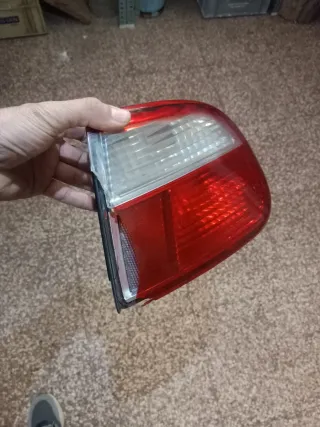 Piloto trasero derecho Seat Toledo