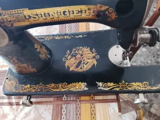 Máquina de coser Singer antigua