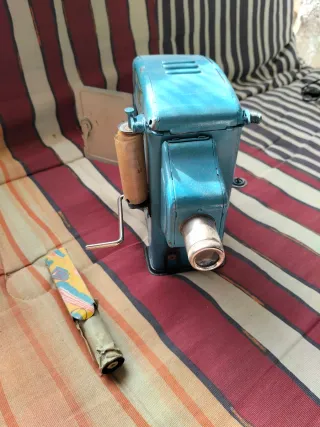 Proyector Antiguo RCU