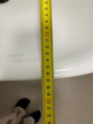 Lavabo Roca con Pedestal Blanco y grifo plateado