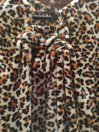 Capa de leopardo para niño