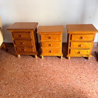 Comodini in legno (3 unità)