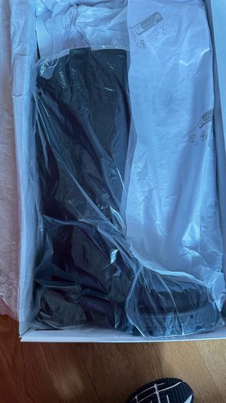 Botas altas Guess negras a estrenar