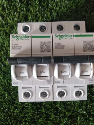 2x Automático Schneider 2p C40 2P magnetotérmico