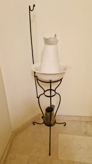 Mueble de BAÑO de FORJA ANTIGUO Negro y Multicolor