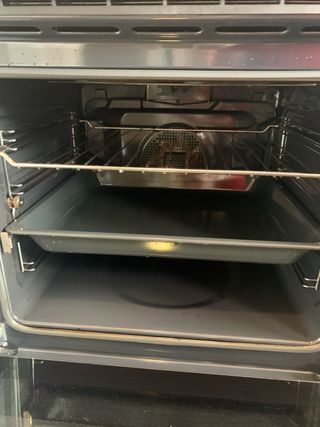 Horno Teka con bandeja y rejilla