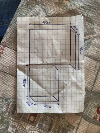 Estantería Metálica y Cristal Dorada