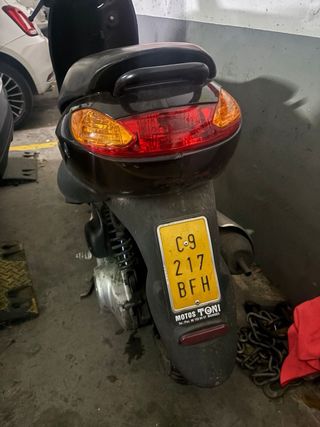 Peugeot Vivacity 49 2T Scooter