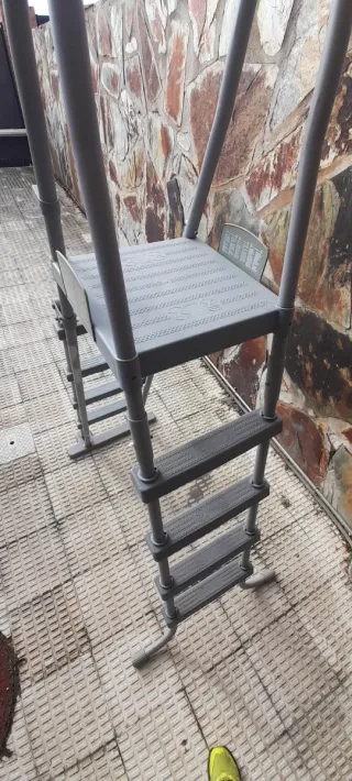 Escalera Piscina Bestway Gris