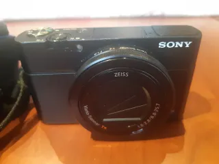 Cámara Sony Cyber-Shot DSC-RX100 III