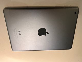 iPad Mini 2 (Retina) - 16GB Grigio Siderale
