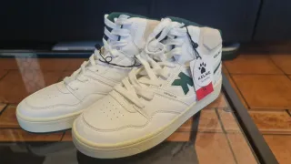 Zapatillas altas Kelme blancas y verdes