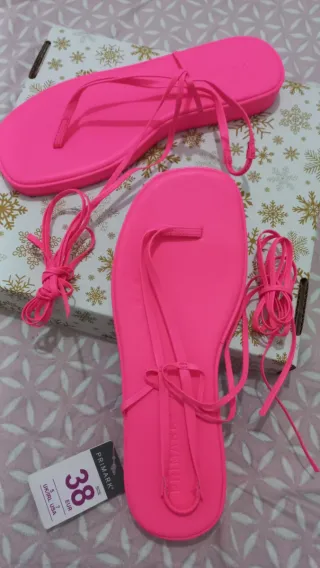 Sandalias planas Primark fucsia talla 38