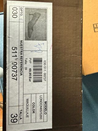 Zapatos de tacón beige