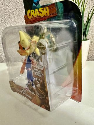 Coco Bandicoot con mascara Kupunawa