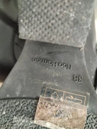 Botines con tachuelas Noa Harmon Talla 38