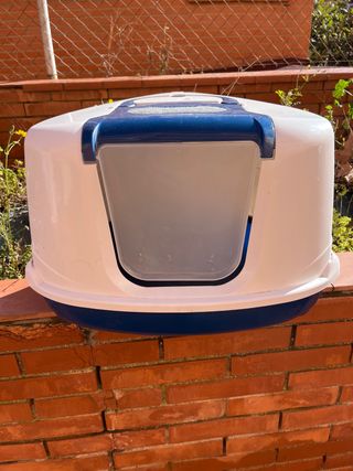 Arenero Gato Tapado Azul y Blanco