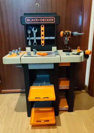 Banco de herramientas Black+Decker para niños