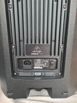 DR115DSP RMS1400W Conectividad cable y bluetooth