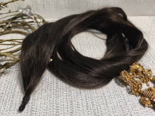 2 Mallas Cabello Natural Castaño oscuro.