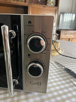 Microondas Orbegozo con Grill