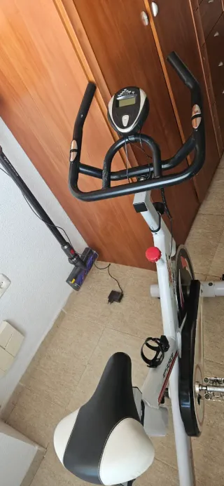 Bicicleta Estática Deportiva Blanca