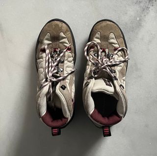 Botas de montaña Quechua beige y marrón