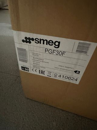 Freidora Smeg Nueva en Caja