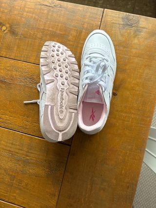 Zapatillas Reebok Blancas y Rosas