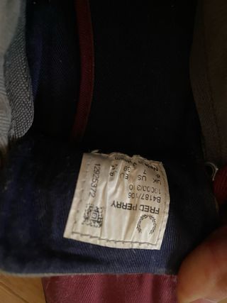 Zapatillas Fred Perry rojas y blancas