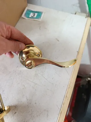 Maneta puerta Cerradura dorada con llaves