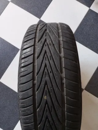 Llanta y neumático repuesto.