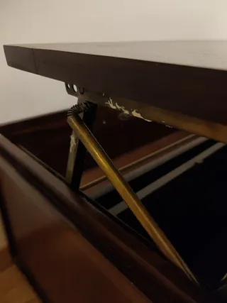 Mesa auxiliar elevable