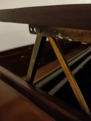 Mesa auxiliar elevable