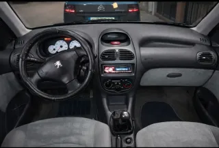 Peugeot 206 2004