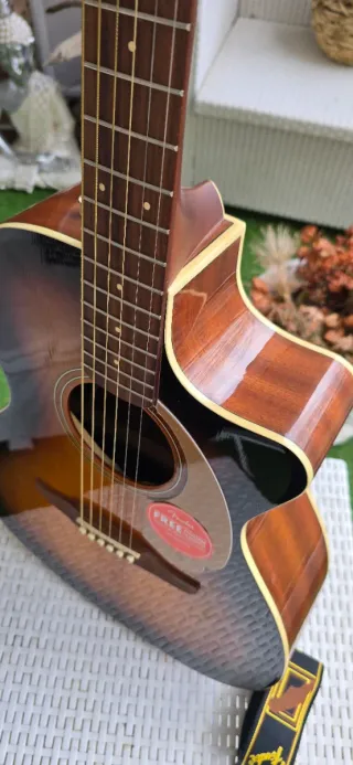 Guitarra Electroacústica Fender