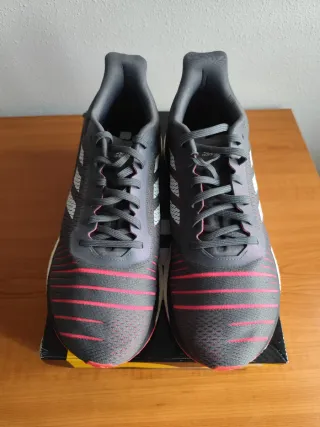 Zapatillas Adidas Solar Glide gris/rojo