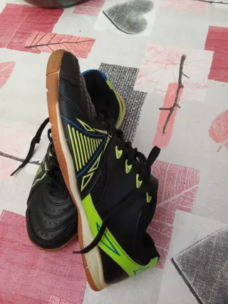 Zapatillas FRB Negras y Verdes