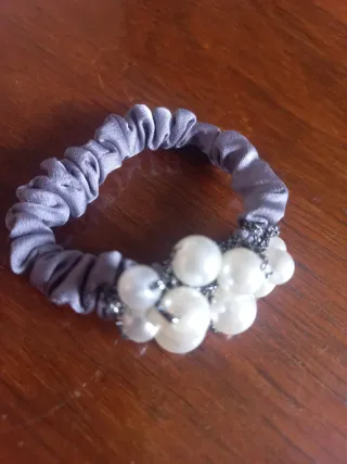 Accesorios para el pelo:pinza,pulsera/goma,flor...