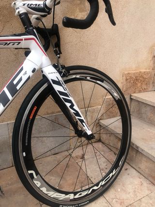 Bicicleta de carretera TIME