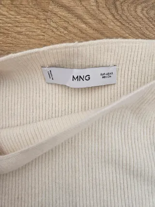 Sudadera blanca de punto