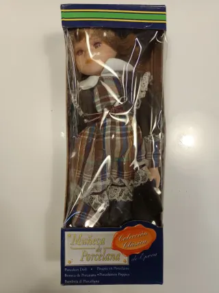 Muñeca de Porcelana Colección Clásica
