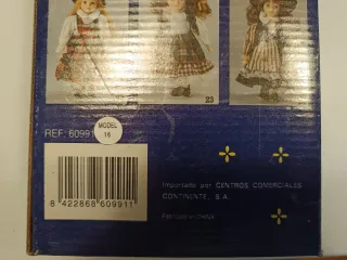 Muñeca de Porcelana Colección Clásica